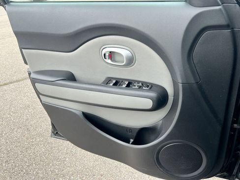 Used 2019 Kia Soul + FWD image 29
