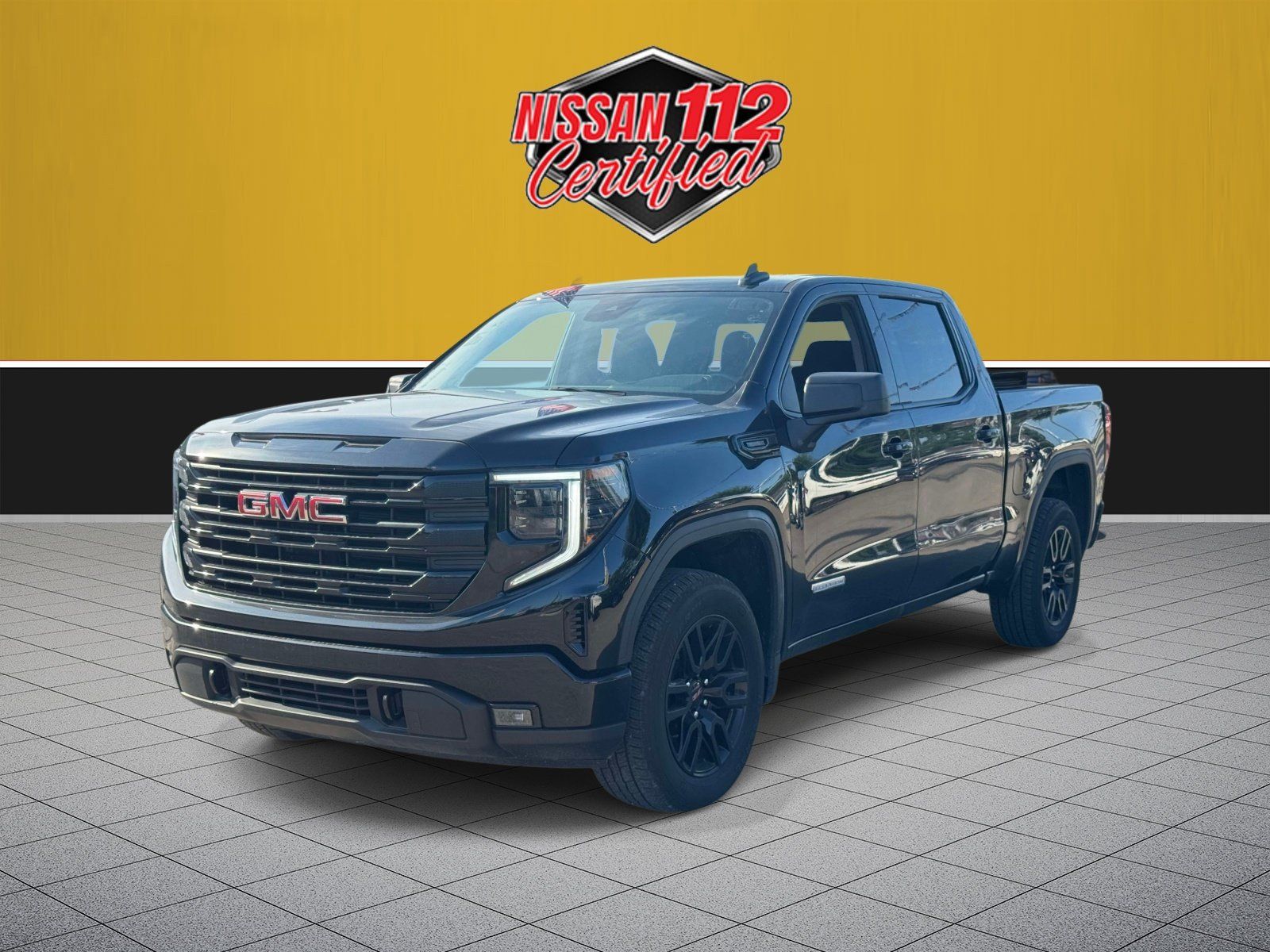 Used 2025 GMC Sierra 1500 Elevation AWD/4WD image 2