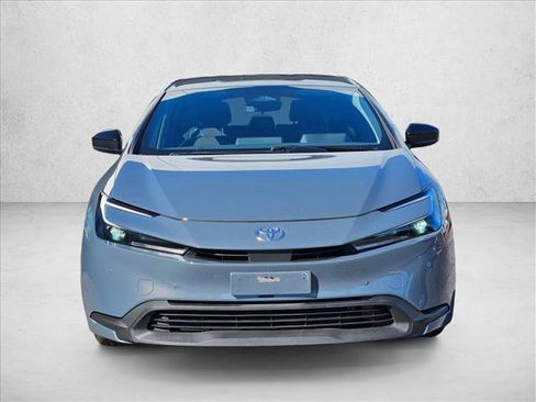 Used 2024 Toyota Prius LE image 2