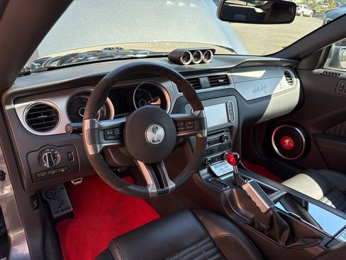 Used 2013 Ford Mustang Shelby GT500 image 32