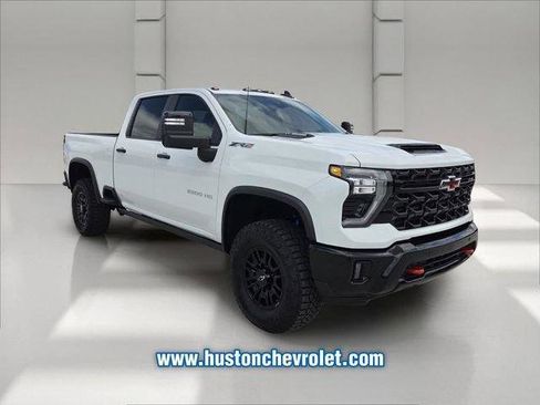 New 2026 Chevrolet Silverado 2500 ZR2 w/ LPO, Dark Essentials Package AWD/4WD image 7