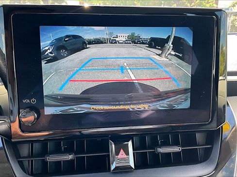 Used 2025 Toyota Corolla LE FWD image 20