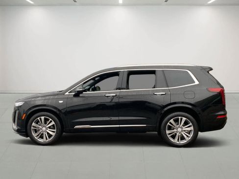 Certified 2025 Cadillac XT6 Premium Luxury image 3