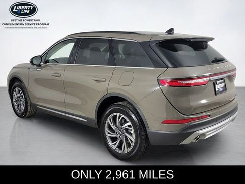 Used 2025 Lincoln Corsair AWD w/ Equipment Group 101A image 5