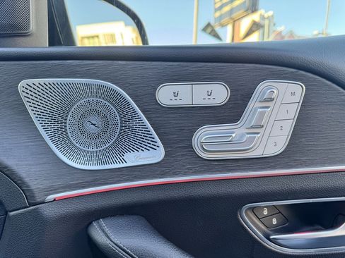 Used 2021 Mercedes-Benz GLS 450 4MATIC image 27