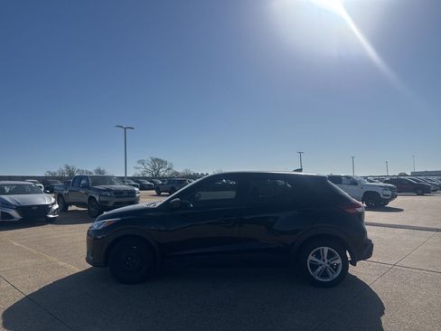 Certified 2023 Nissan Kicks S image 12