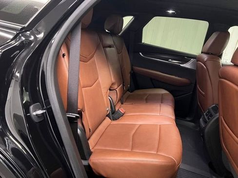 Certified 2023 Cadillac XT5 Sportv w/ Technology Package AWD/4WD image 18