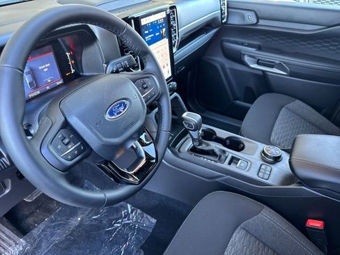 New 2025 Ford Ranger XLT w/ Chrome Accent Package image 9