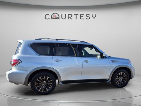Used 2018 Nissan Armada Platinum w/ Captain Seat Package RWD image 8