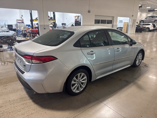 Used 2026 Toyota Corolla LE w/ LE Premium Package FWD image 3
