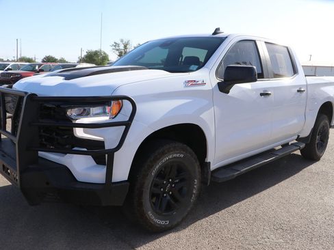 Used 2023 Chevrolet Silverado 1500 LT Trail Boss w/ Protection Package AWD/4WD image 3