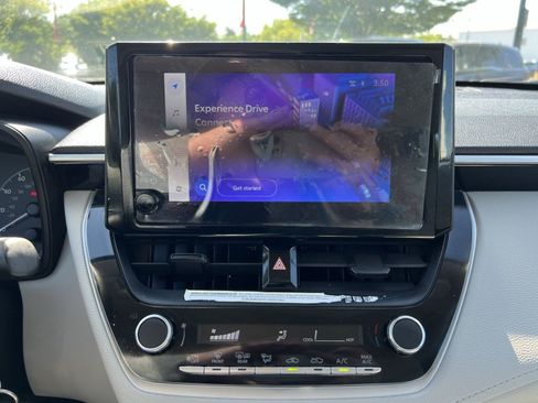 Used 2023 Toyota Corolla Cross L AWD/4WD image 19