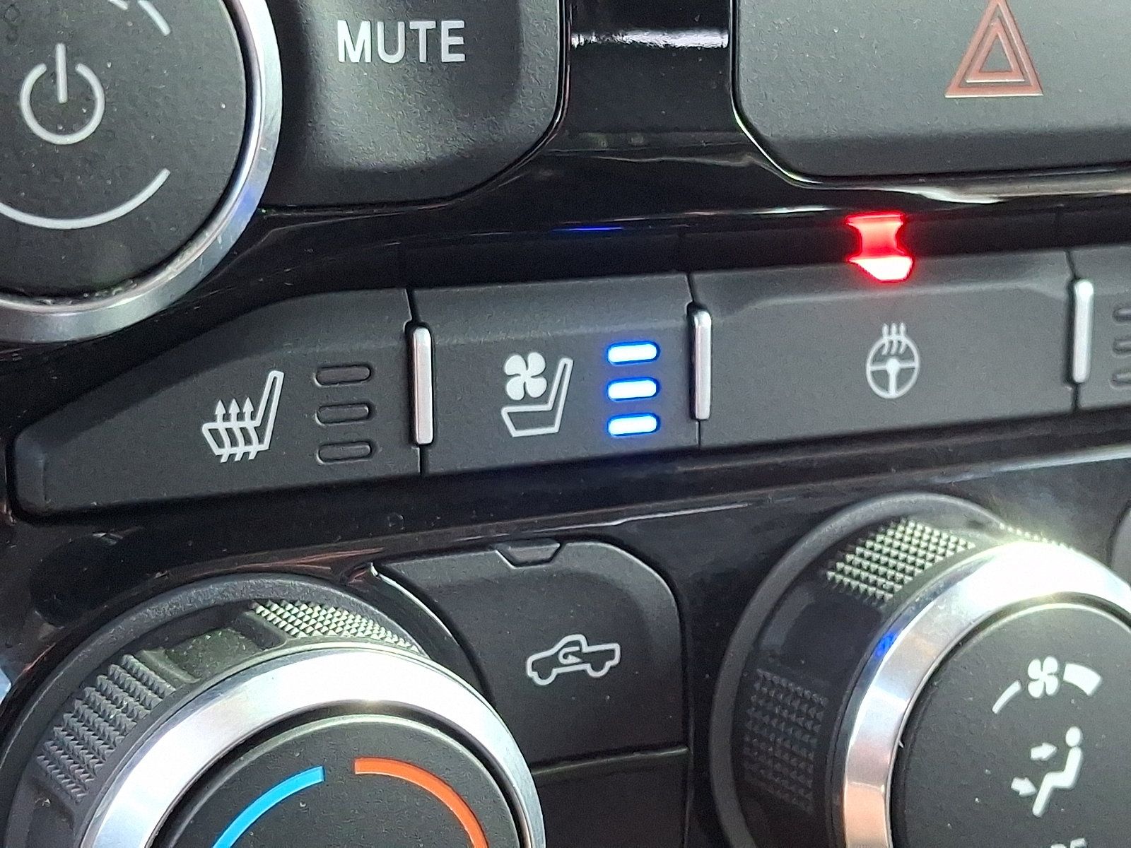 Used 2022 RAM 1500 Laramie AWD/4WD image 24