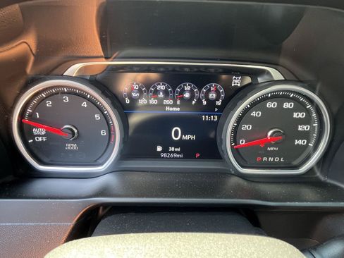 Used 2019 Chevrolet Silverado 1500 High Country w/ Trailer Camera Package AWD/4WD image 4