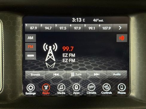 Used 2017 Dodge Charger SXT w/ AWD Plus Group image 5