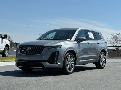 Used 2024 Cadillac XT6 Premium Luxury FWD image 1
