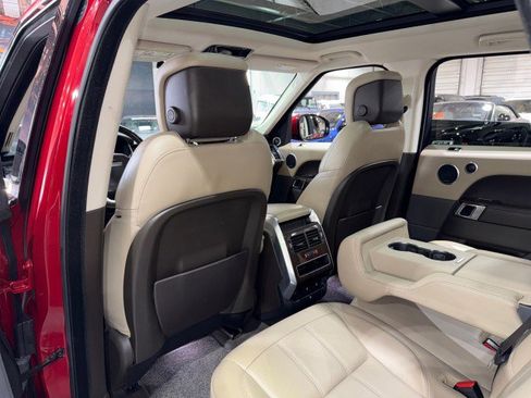 Used 2019 Land Rover Range Rover Sport HSE image 13