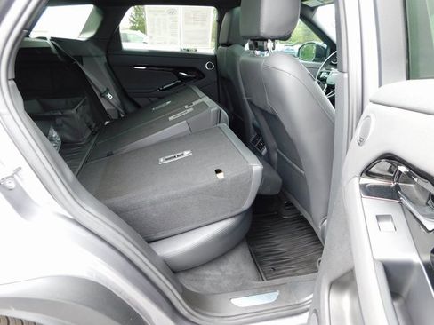 Used 2024 Land Rover Range Rover Evoque Dynamic SE image 27