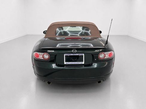 Used 2008 MAZDA MX-5 Miata Grand Touring w/ Premium Pkg RWD image 4