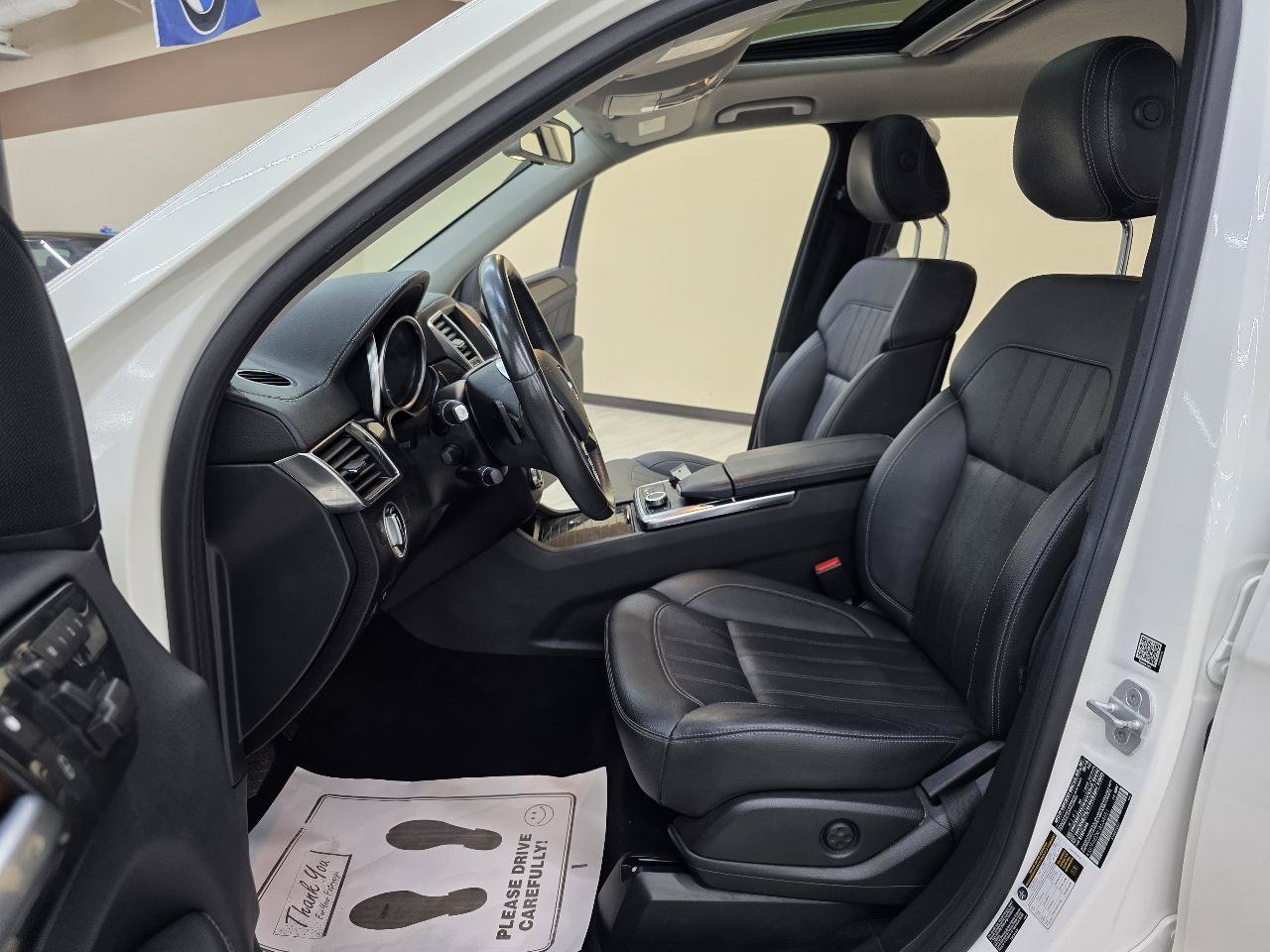 Used 2016 Mercedes-Benz GL 450 4MATIC w/ Premium I Package image 19