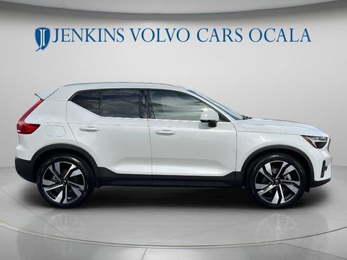 Certified 2023 Volvo XC40 B4 Ultimate w/ Protection Package Premier FWD image 2
