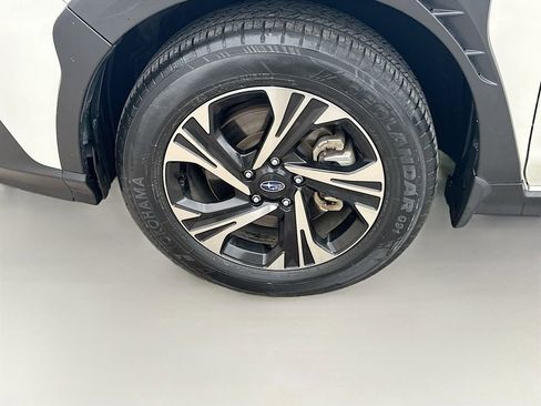 Certified 2024 Subaru Crosstrek 2.0i Premium AWD/4WD image 39