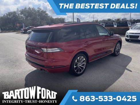 Used 2025 Lincoln Aviator 2WD w/ Jet Appearance Package image 5