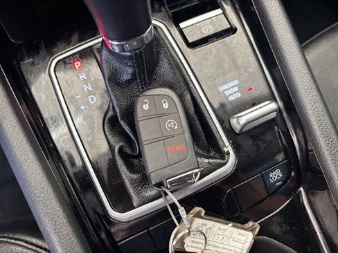 Used 2025 Jeep Compass Limited AWD/4WD image 21