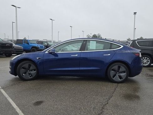 Used 2020 Tesla Model 3 Performance image 18