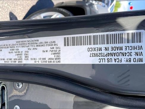 Certified 2023 Jeep Compass Sport AWD/4WD image 36