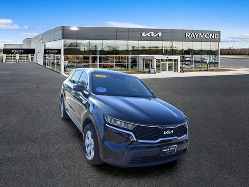 Certified 2023 Kia Sorento LX AWD/4WD image 10