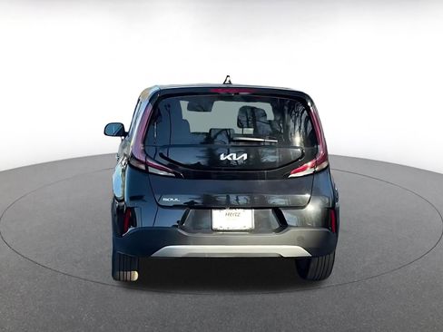 Used 2025 Kia Soul LX w/ LX Technology Package image 15