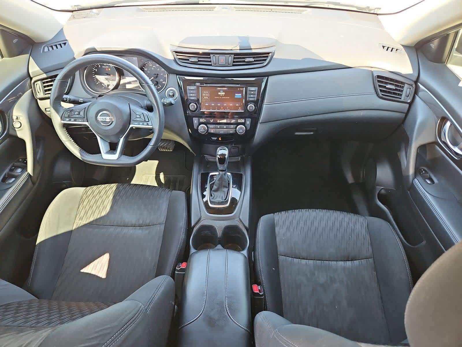Used 2018 Nissan Rogue SV FWD image 14
