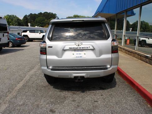 Used 2015 Toyota 4Runner SR5 RWD image 5