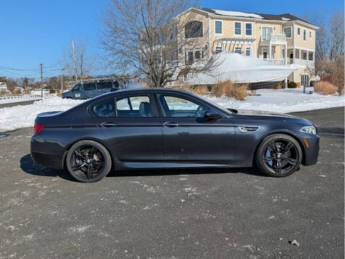 Used 2016 BMW M5 w/ Premium Package image 4