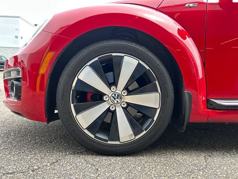 Used 2014 Volkswagen Beetle R-Line FWD image 6