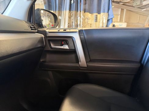 Used 2022 Toyota 4Runner TRD Sport image 35