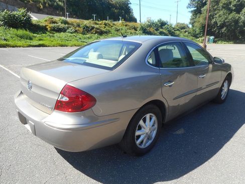 Used 2006 Buick LaCrosse CX FWD image 10