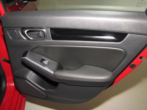 Certified 2025 Honda Civic Sport Touring image 20