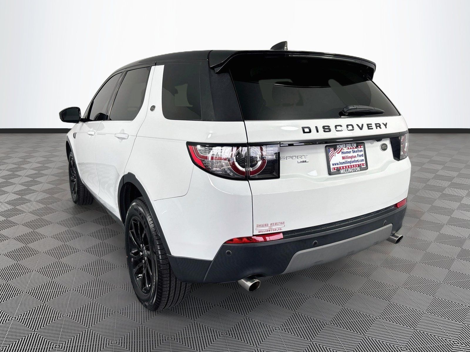 Used 2017 Land Rover Discovery Sport HSE AWD/4WD image 5