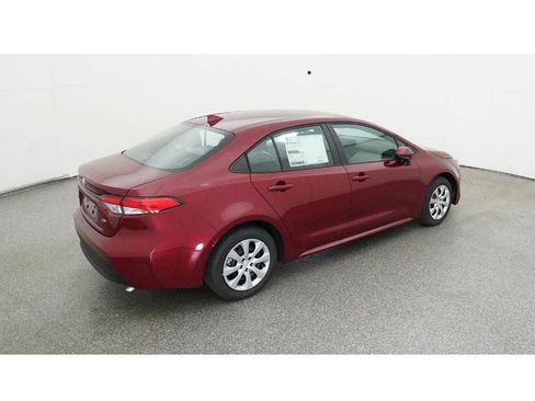 Used 2026 Toyota Corolla LE FWD image 11