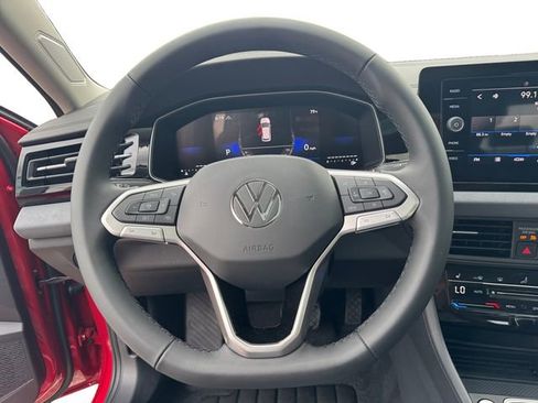 New 2026 Volkswagen Jetta SE FWD image 17