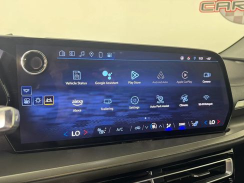 Used 2024 Chevrolet Traverse LT w/ Enhanced Driving Package AWD/4WD image 20