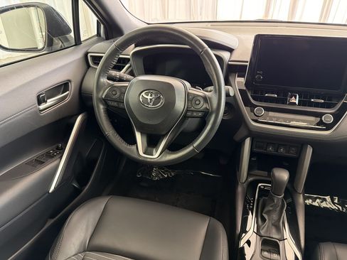 Used 2024 Toyota Corolla Cross AWD Hybrid w/ Convenience Package image 30