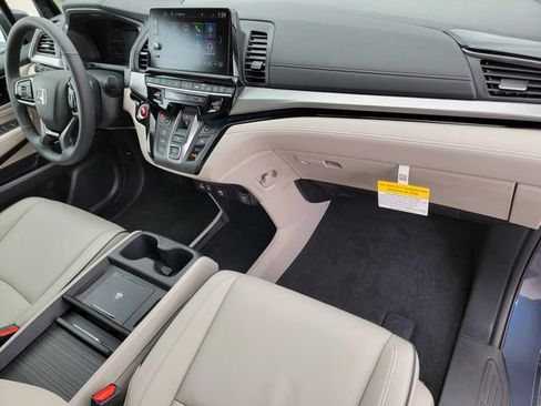 New 2026 Honda Odyssey Touring image 16