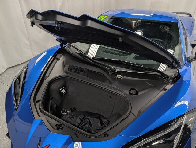 Used 2021 Chevrolet Corvette Stingray Preferred Cpe w/ Z51 Performance Package RWD image 14