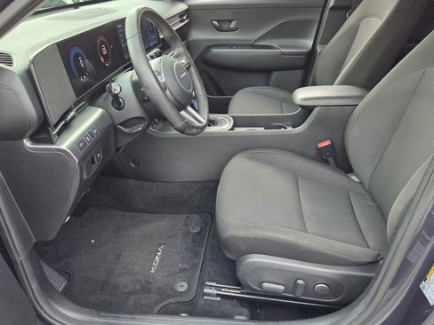 Used 2024 Hyundai Kona SEL FWD image 12