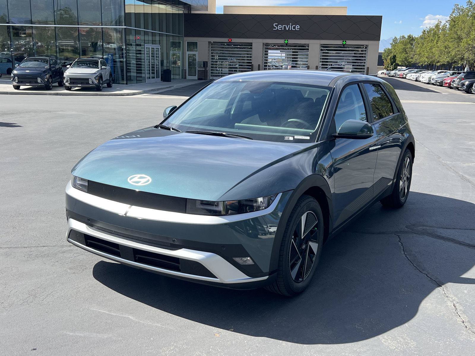 New 2027 Hyundai Ioniq 5 SE AWD/4WD image 2