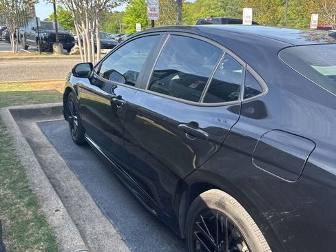 Used 2025 Toyota Camry SE image 8