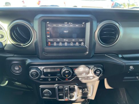 Used 2020 Jeep Wrangler Unlimited Sport S AWD/4WD image 21